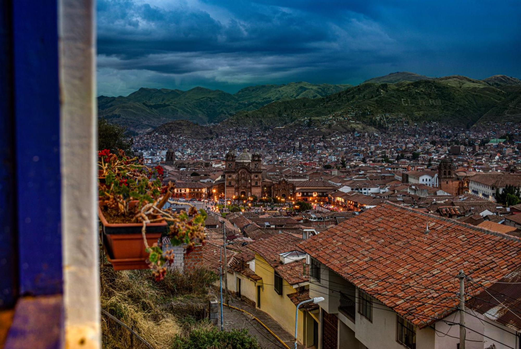Saqray Hostel Cusco Exteriör bild